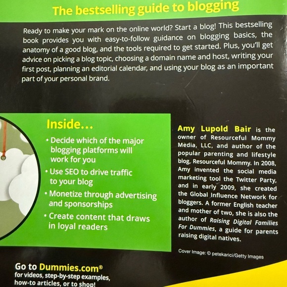 Blogging for Dummies 7th Edition Book - Picture 2 of 2